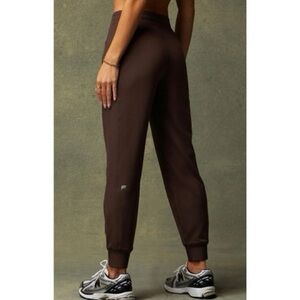 Fabletics on the go cold-weather jogger